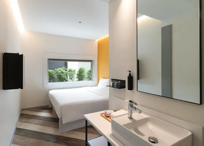 Greet Sukhumvit16 Jono 3*