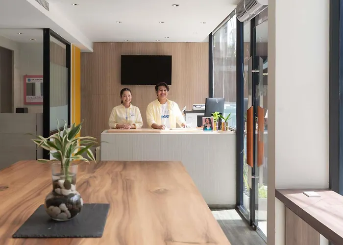 Greet Sukhumvit16 Jono מלון 3*